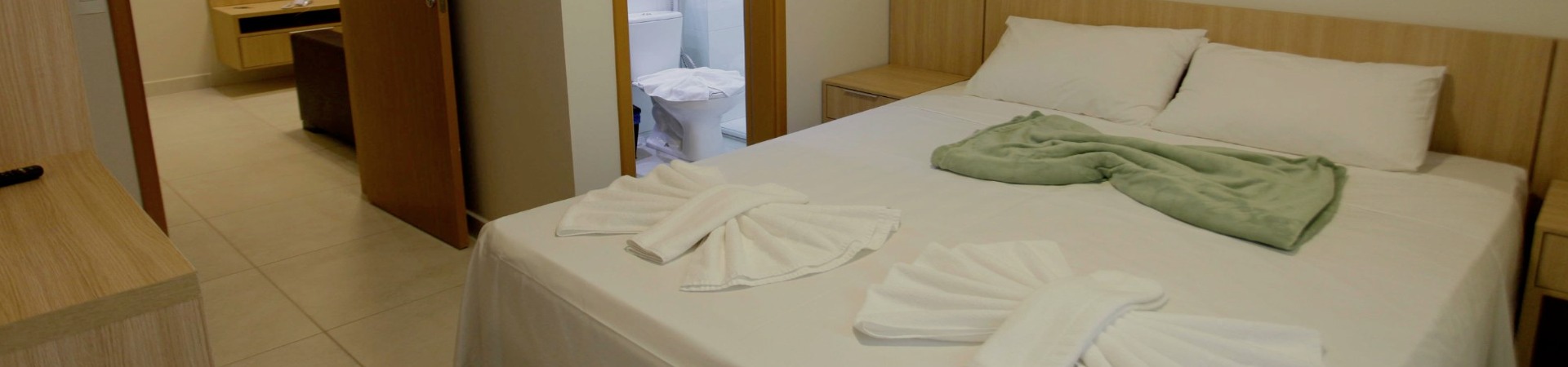 Everest Flat Service